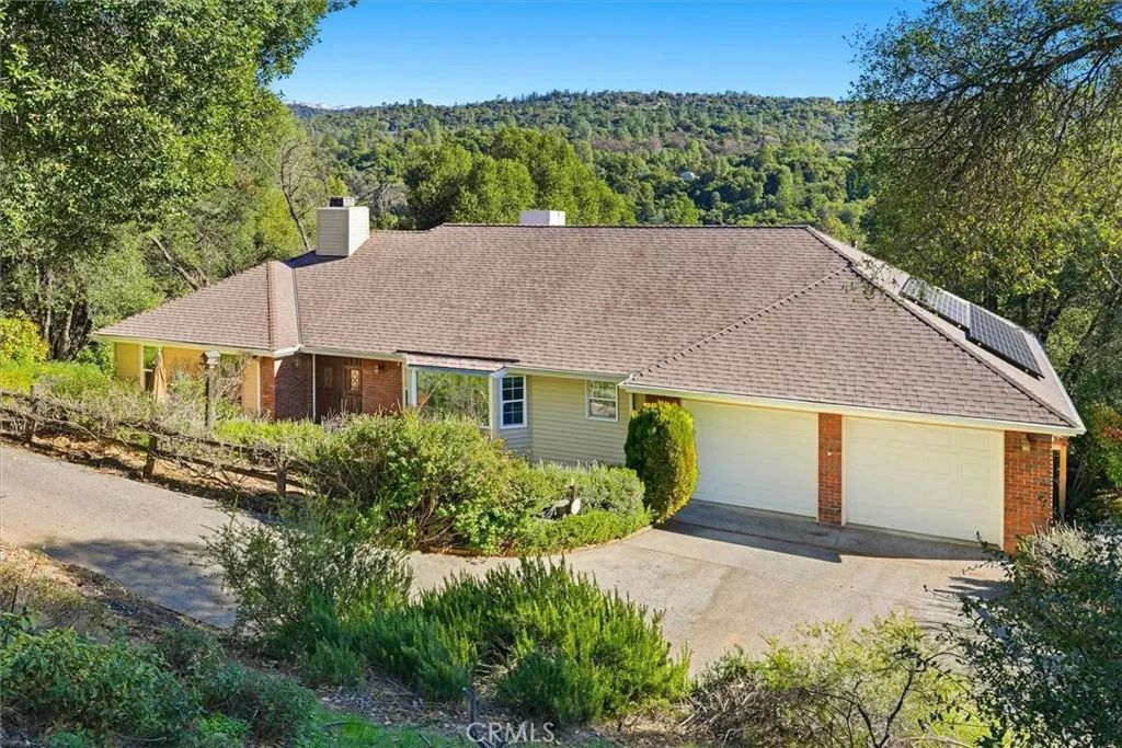 39309 Forest Park Lane, Oakhurst, CA 93644