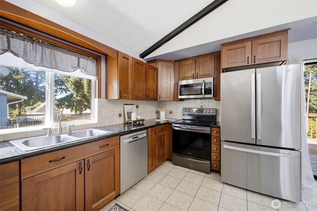29821 47th Place S, Auburn, WA 98001