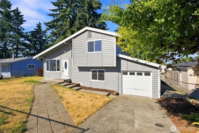 29821 47th Place S, Auburn, WA 98001