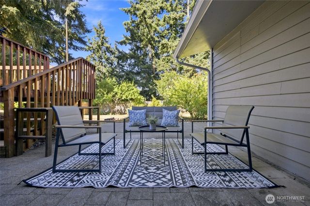 29821 47th Place S, Auburn, WA 98001