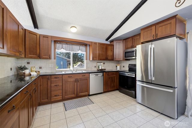29821 47th Place S, Auburn, WA 98001