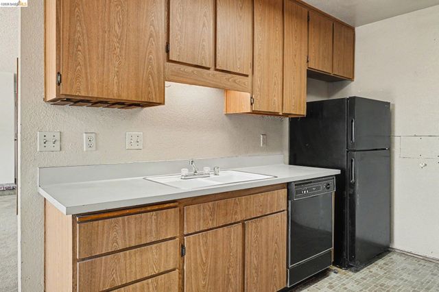 1757 Stuart Ct, Benicia, CA 94510