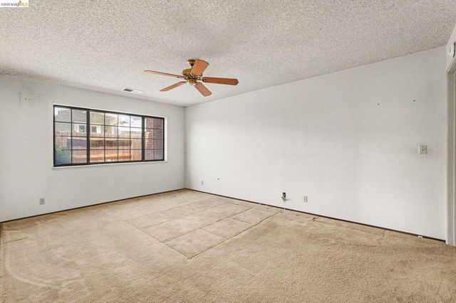 1757 Stuart Ct, Benicia, CA 94510