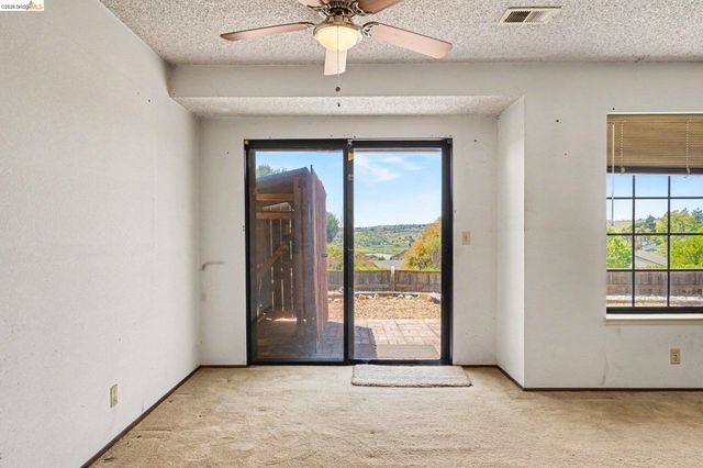 1757 Stuart Ct, Benicia, CA 94510