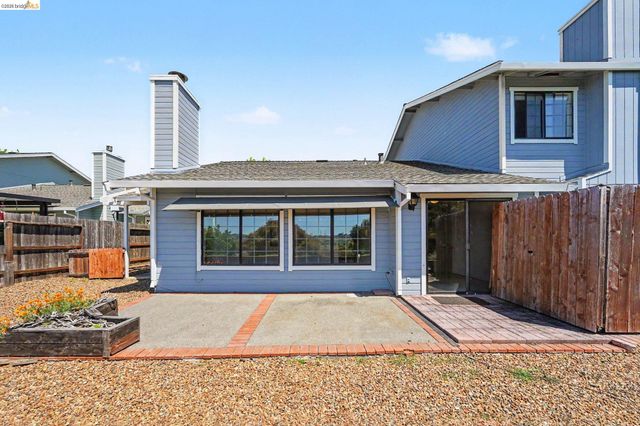 1757 Stuart Ct, Benicia, CA 94510
