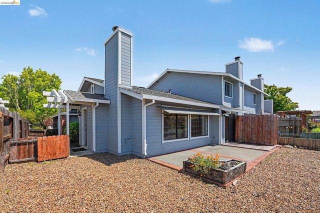 1757 Stuart Ct, Benicia, CA 94510