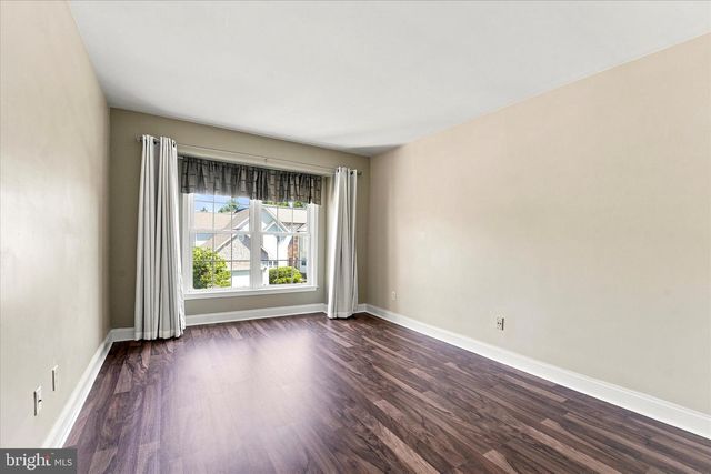 219 BIRKDALE DR, Blue Bell, PA 19422