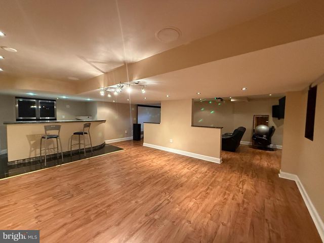219 BIRKDALE DR, Blue Bell, PA 19422
