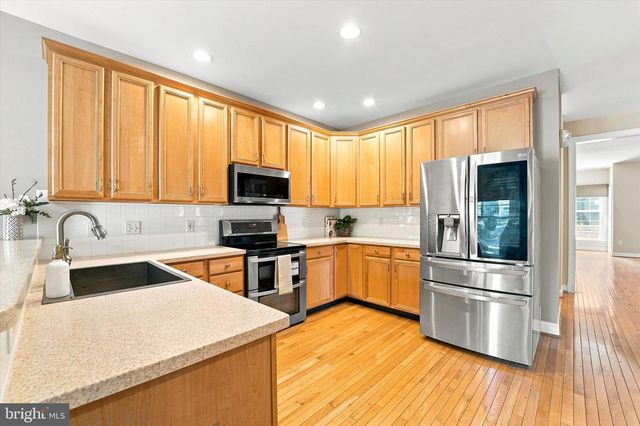 219 BIRKDALE DR, Blue Bell, PA 19422