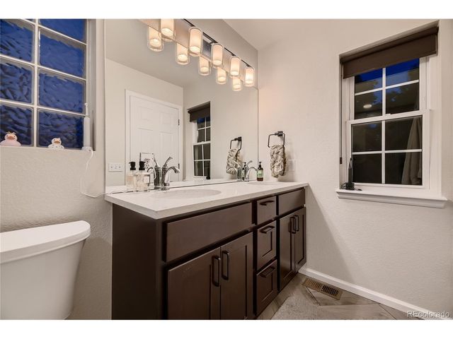 1275 Braewood Ave, Highlands Ranch, CO 80129