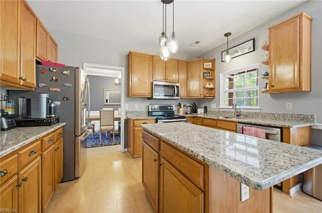 2585 Kentucky Derby DR, Virginia Beach, VA 23456