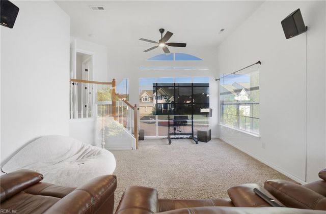 2585 Kentucky Derby DR, Virginia Beach, VA 23456