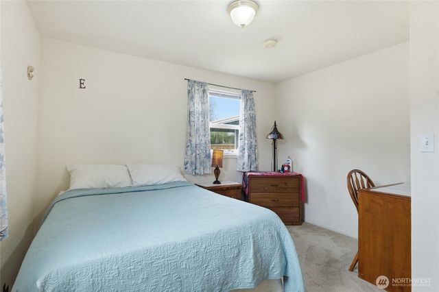 5802 108th Avenue Ct E, Puyallup, WA 98372