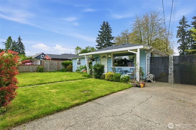 5802 108th Avenue Ct E, Puyallup, WA 98372