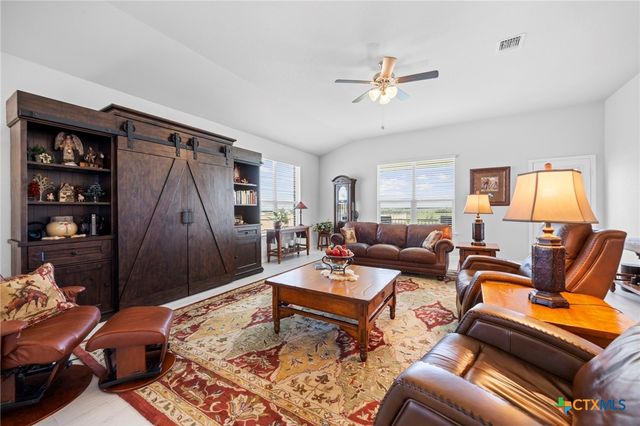 15019 Planeview Drive, Salado, TX 76571