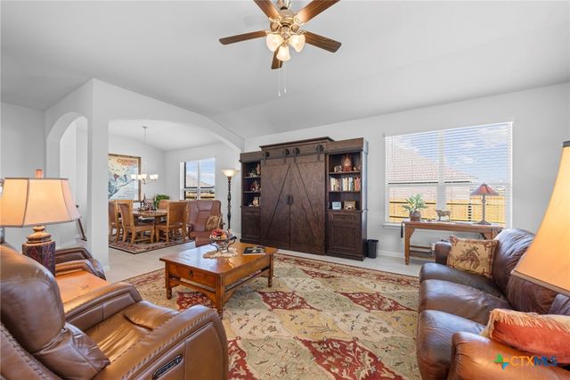 15019 Planeview Drive, Salado, TX 76571