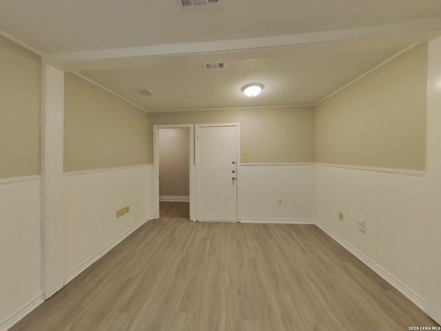8015 CHESTNUT BARR DR, Converse, TX 78109