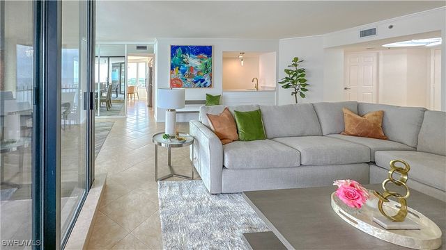 4251 Gulf Shore BLVD N 18A, Naples, FL 34103