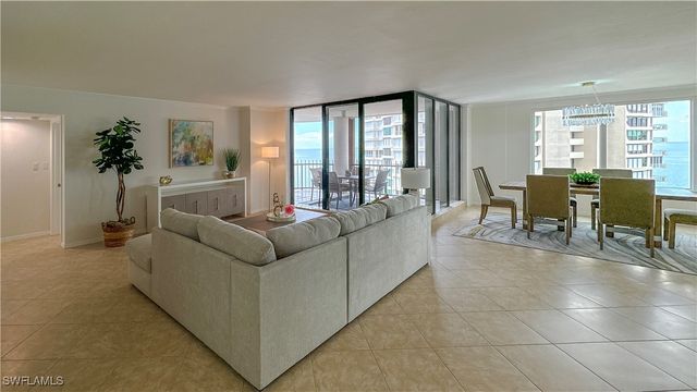 4251 Gulf Shore BLVD N 18A, Naples, FL 34103