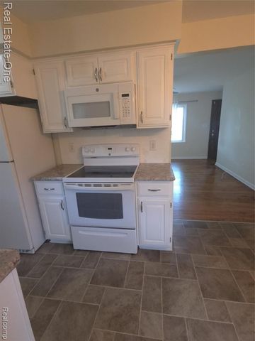 23654 Whitley Drive, Clinton Township, MI 48035