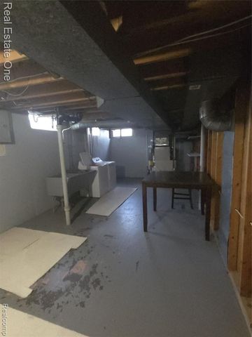 23654 Whitley Drive, Clinton Township, MI 48035
