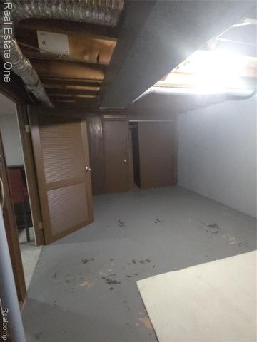 23654 Whitley Drive, Clinton Township, MI 48035
