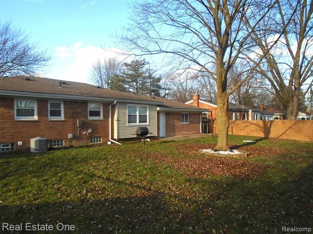 23654 Whitley Drive, Clinton Township, MI 48035