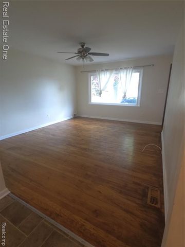 23654 Whitley Drive, Clinton Township, MI 48035