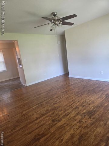 23654 Whitley Drive, Clinton Township, MI 48035