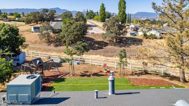 20440 Clubview Court, Tehachapi, CA 93561
