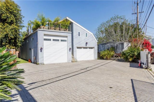124 N Naomi, Burbank, CA 91505