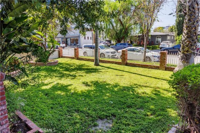 124 N Naomi, Burbank, CA 91505