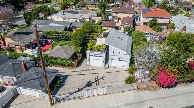 124 N Naomi, Burbank, CA 91505