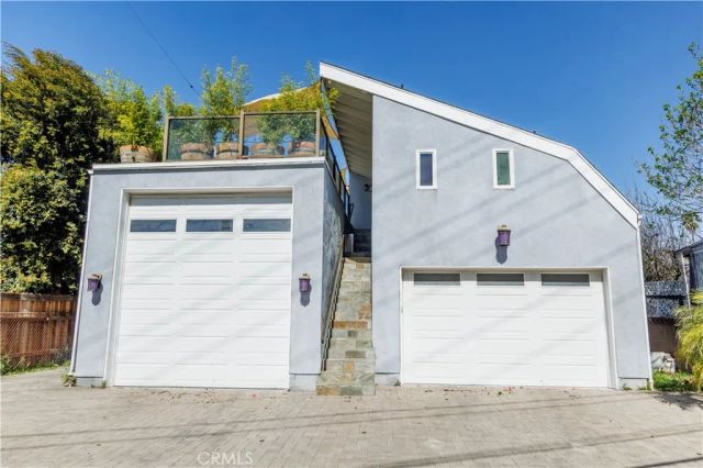 124 N Naomi, Burbank, CA 91505