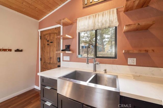 114 Winding, Big Bear City, CA 92314