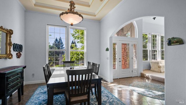 4742 Livingstone Pl, Santa Rosa, CA 95405