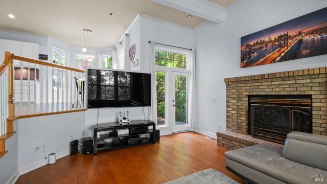 4742 Livingstone Pl, Santa Rosa, CA 95405