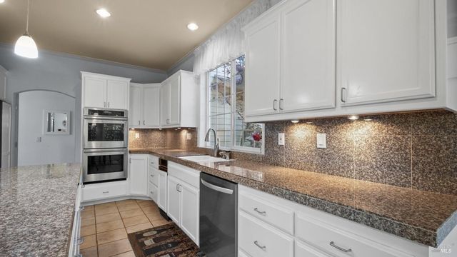 4742 Livingstone Pl, Santa Rosa, CA 95405