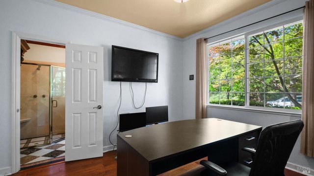 4742 Livingstone Pl, Santa Rosa, CA 95405