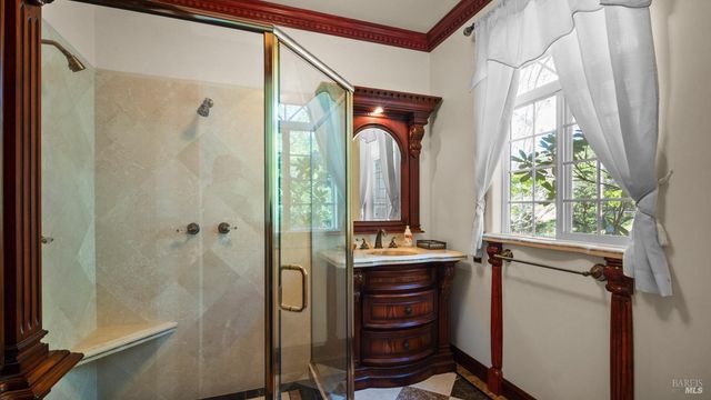 4742 Livingstone Pl, Santa Rosa, CA 95405