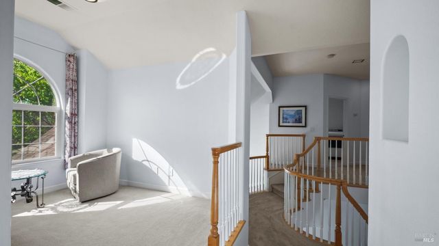 4742 Livingstone Pl, Santa Rosa, CA 95405