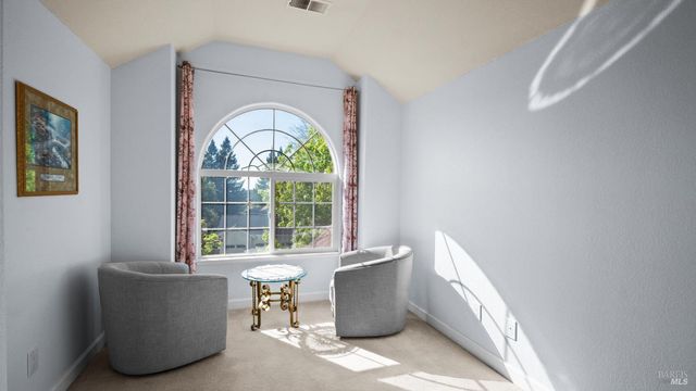 4742 Livingstone Pl, Santa Rosa, CA 95405