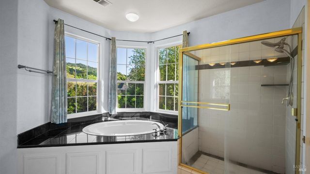 4742 Livingstone Pl, Santa Rosa, CA 95405