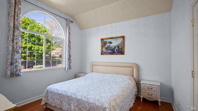 4742 Livingstone Pl, Santa Rosa, CA 95405