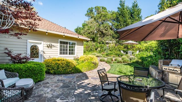 4742 Livingstone Pl, Santa Rosa, CA 95405