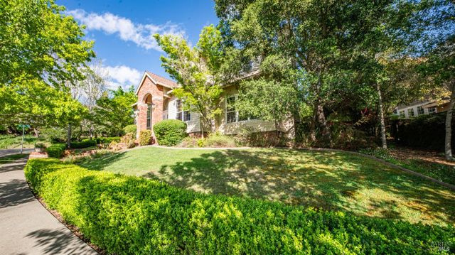 4742 Livingstone Pl, Santa Rosa, CA 95405