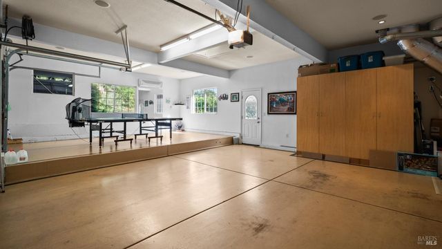 4742 Livingstone Pl, Santa Rosa, CA 95405