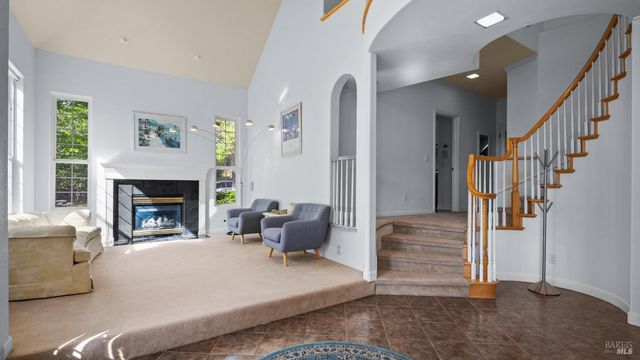 4742 Livingstone Pl, Santa Rosa, CA 95405