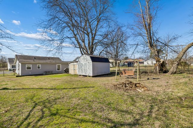 213 21st Ave, W, Springfield, TN 37172