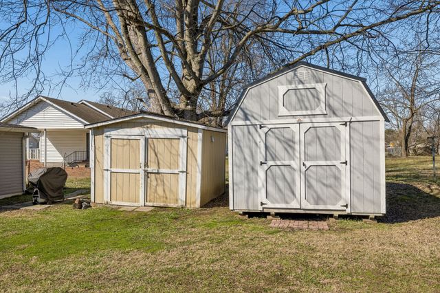 213 21st Ave, W, Springfield, TN 37172